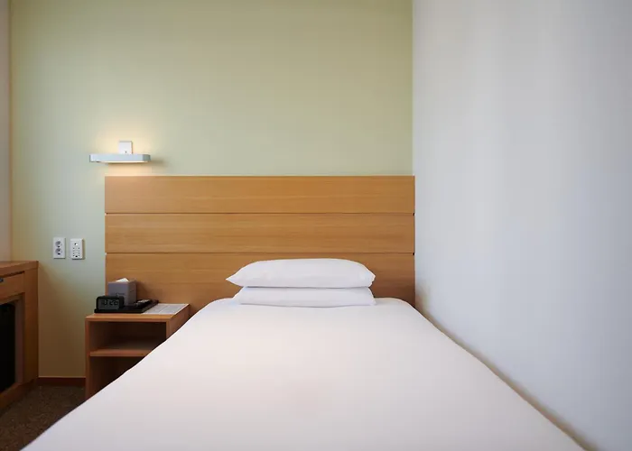 Nine Tree By Parnas Myeongdong 1 Hotel