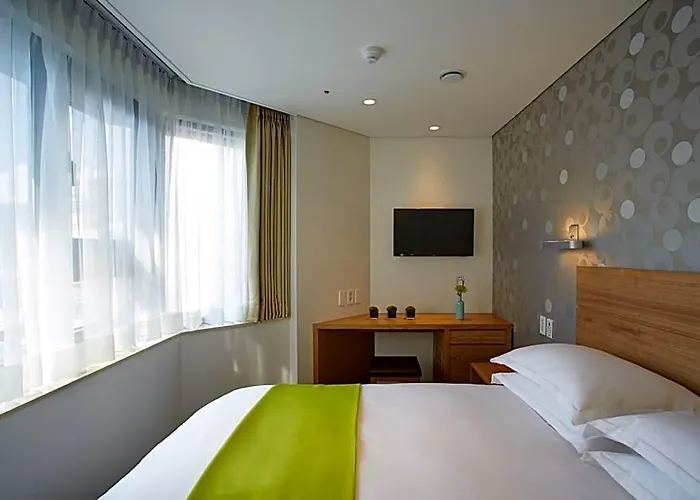 Nine Tree By Parnas Myeongdong 1 Otel 3*